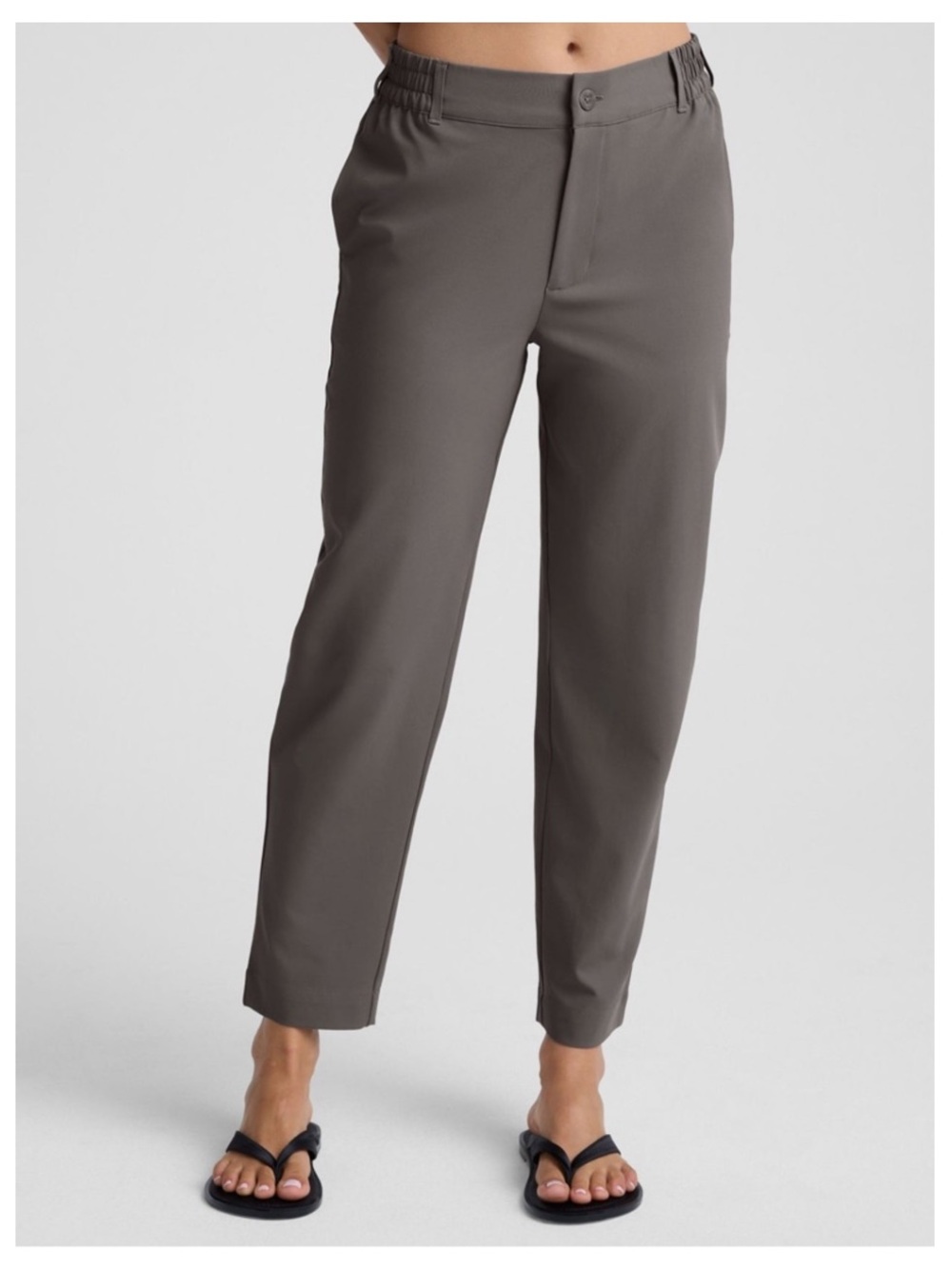 NWT Beyond Yoga Status Tapered Pant in Soft Umber (L)